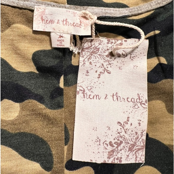 Camo T shirt Hem & Thread Camo 
outside stitching Size Medium NWT - Picture 7 of 13